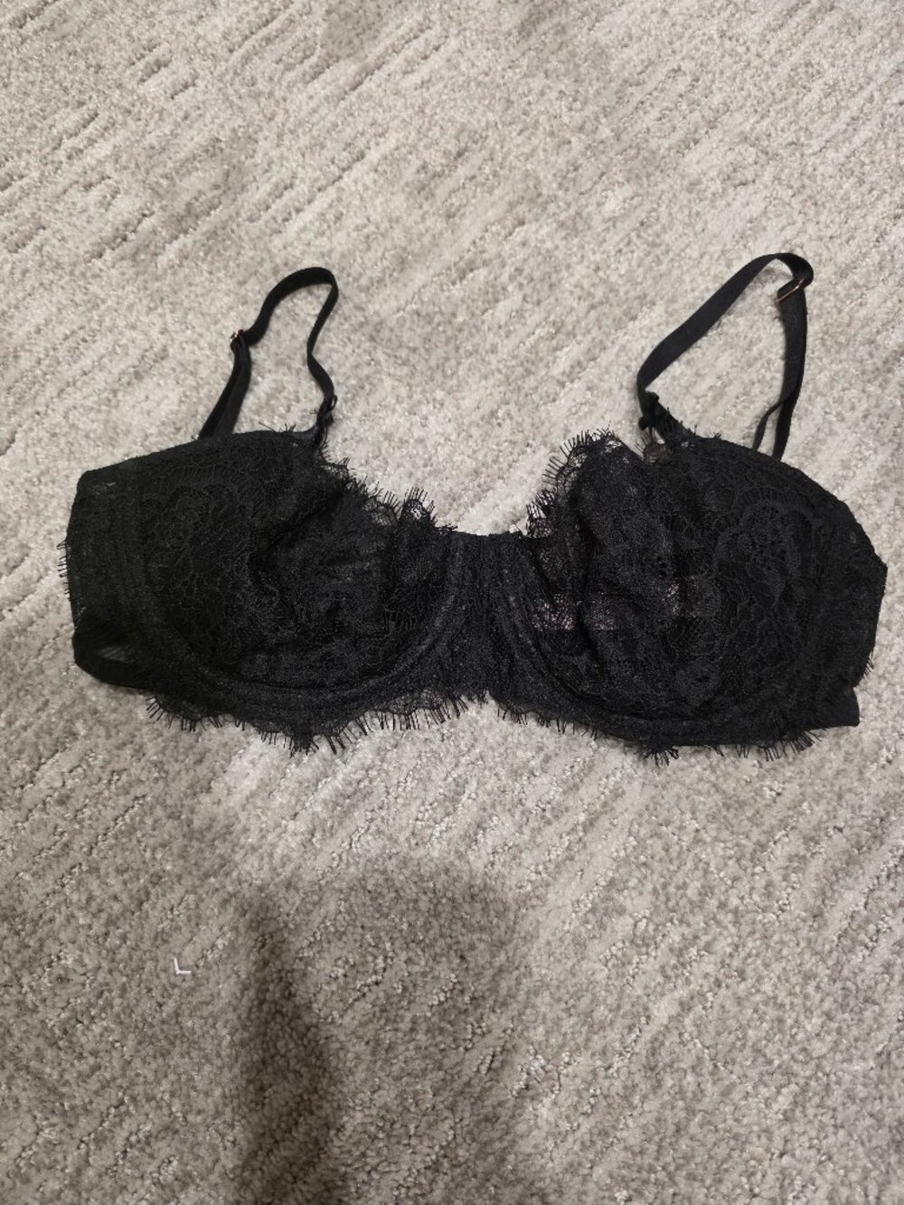 VS unlined black bra